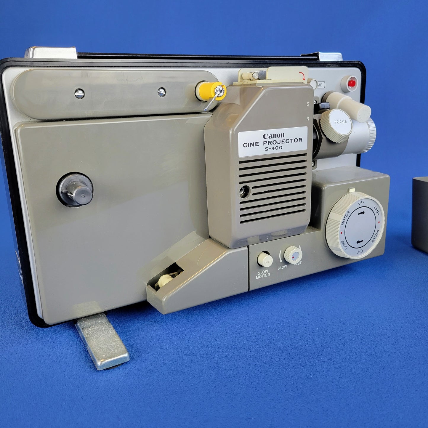 vintage cine projector s400 by canon