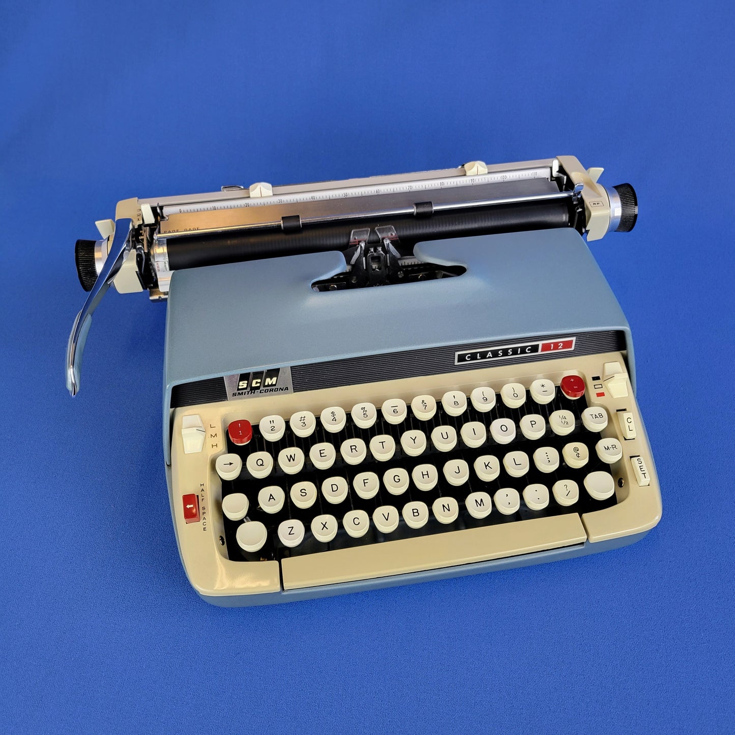 vintage classic 12 typewriter by smith-corona with atlas ribbon