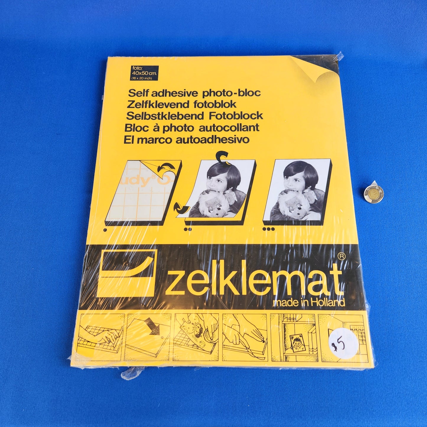 self adhesive photo-bloc by zelklemat