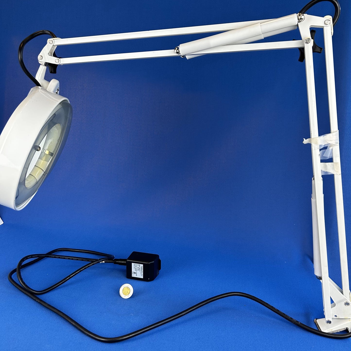 dainolite magnifier task lamp