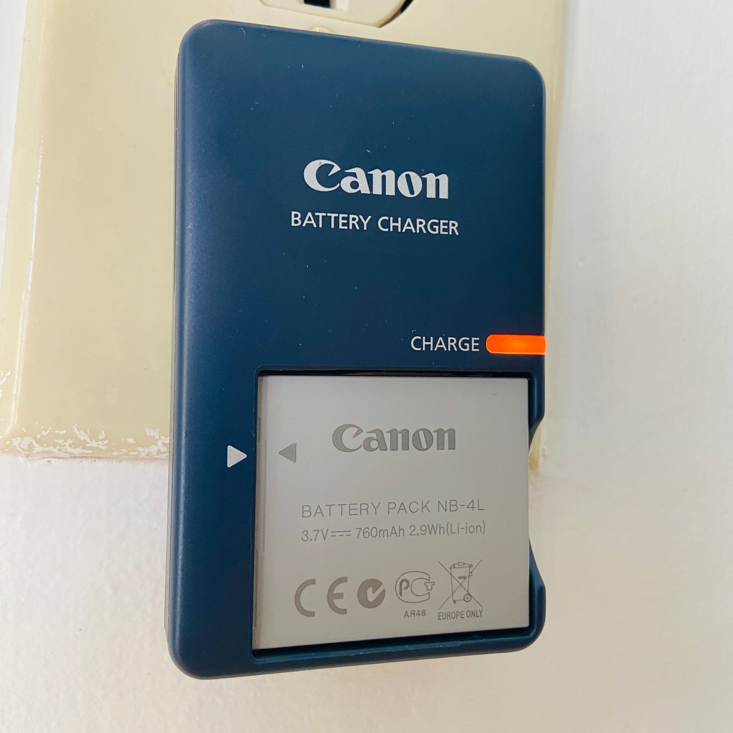 canon powershot digital camera and accessories