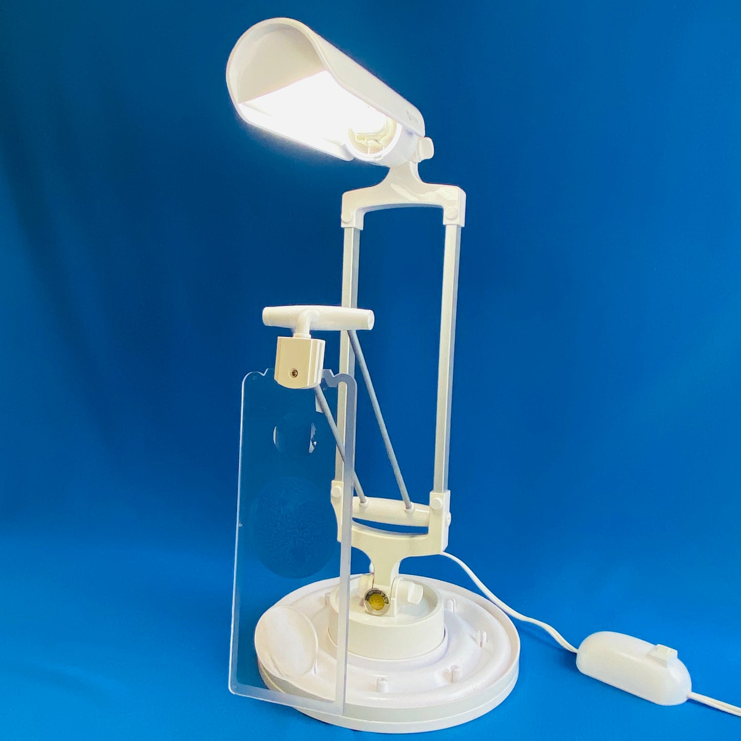 ottlite adjust magnifying craft lamp