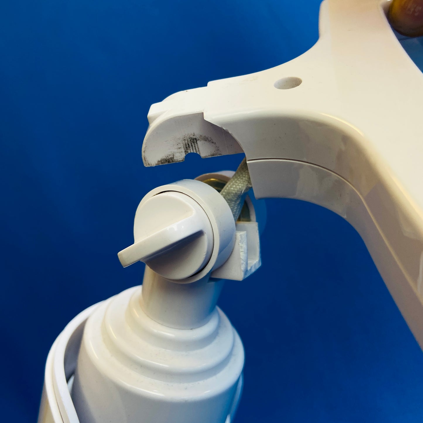 ottlite adjust magnifying craft lamp