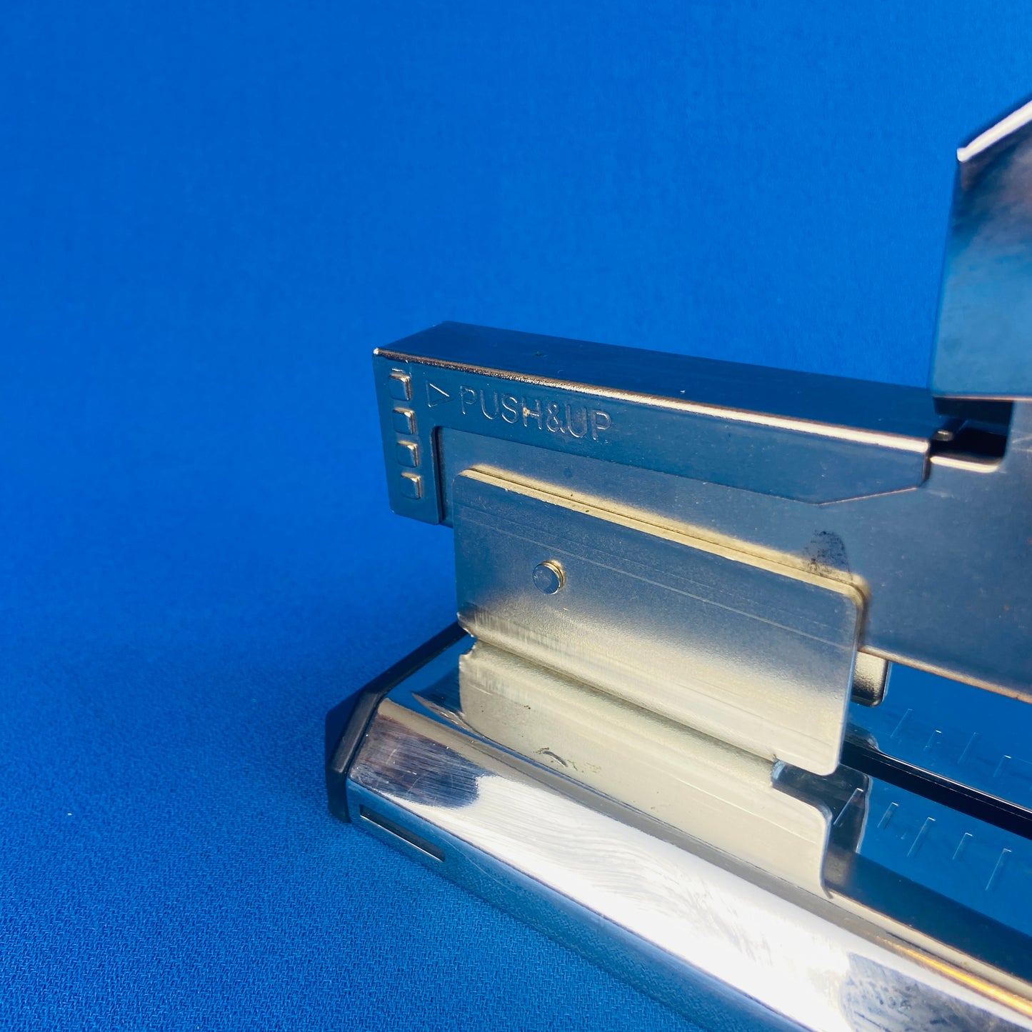 bates 224XHD power arm stapler