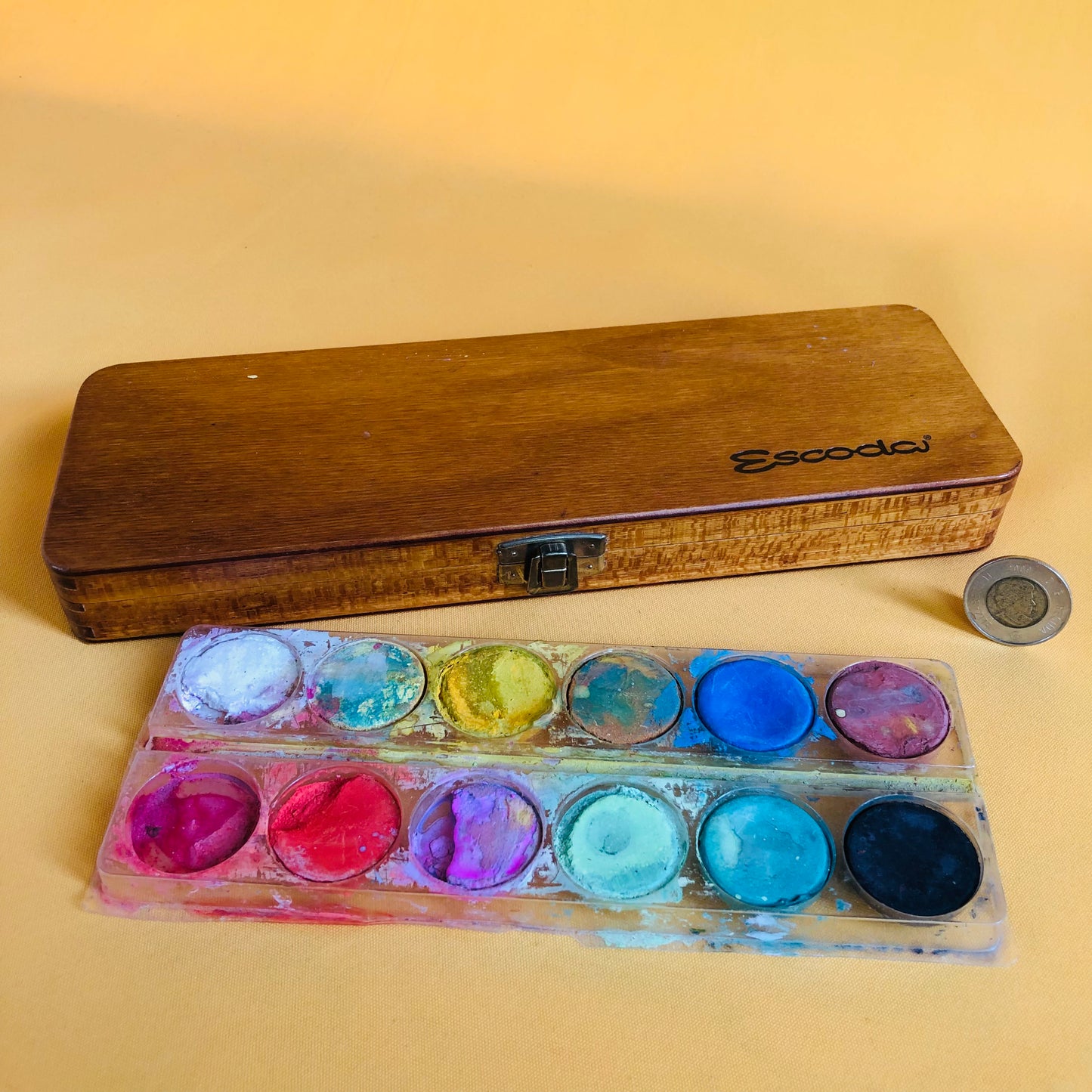 escoda set of watercolor brushes in wooden box