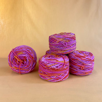 lesbian flag yarn bundle (five balls)